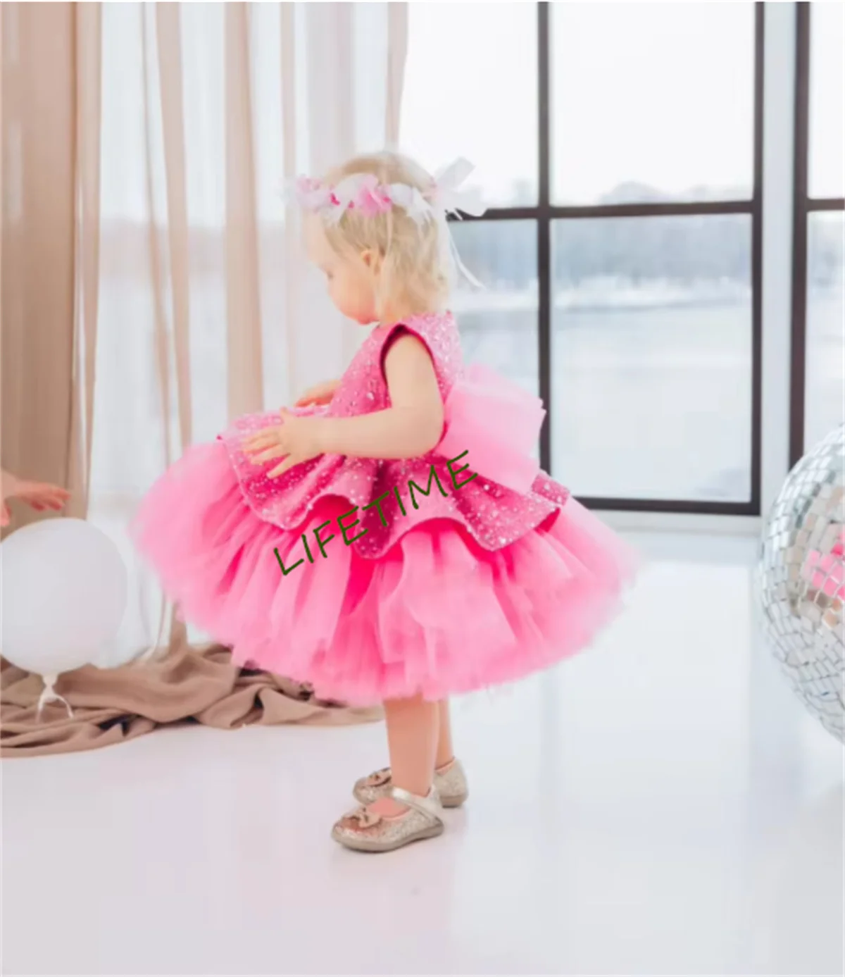 CustomizedNew Tailored Flower Girl Dress Puffy Tulle Big Bow Tiered Baby Girl Dress Toddler Tutu Outfit Christening Dress
CustomizedNew Tailored Flower Girl Dress Puffy Tulle Big Bow Tiered Baby Girl Dress Toddler Tutu Outfit Christening Dress