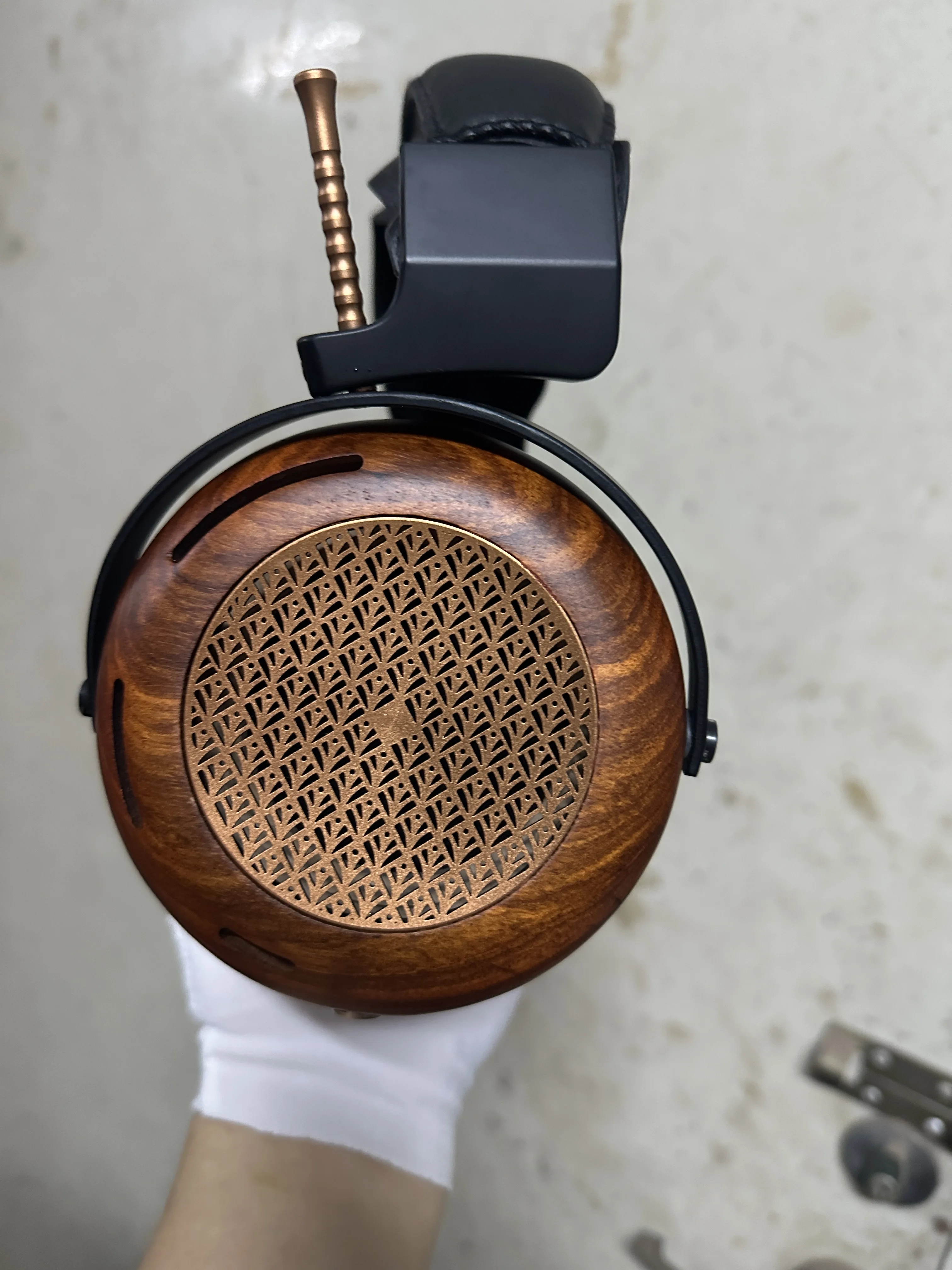 Original zebra wood over-ear open headphones, with top-notch sound reproduction, and compatible with imported 64-400 ohm speaker
Original zebra wood over-ear open headphones, with top-notch sound reproduction, and compatible with imported 64-400 ohm speaker