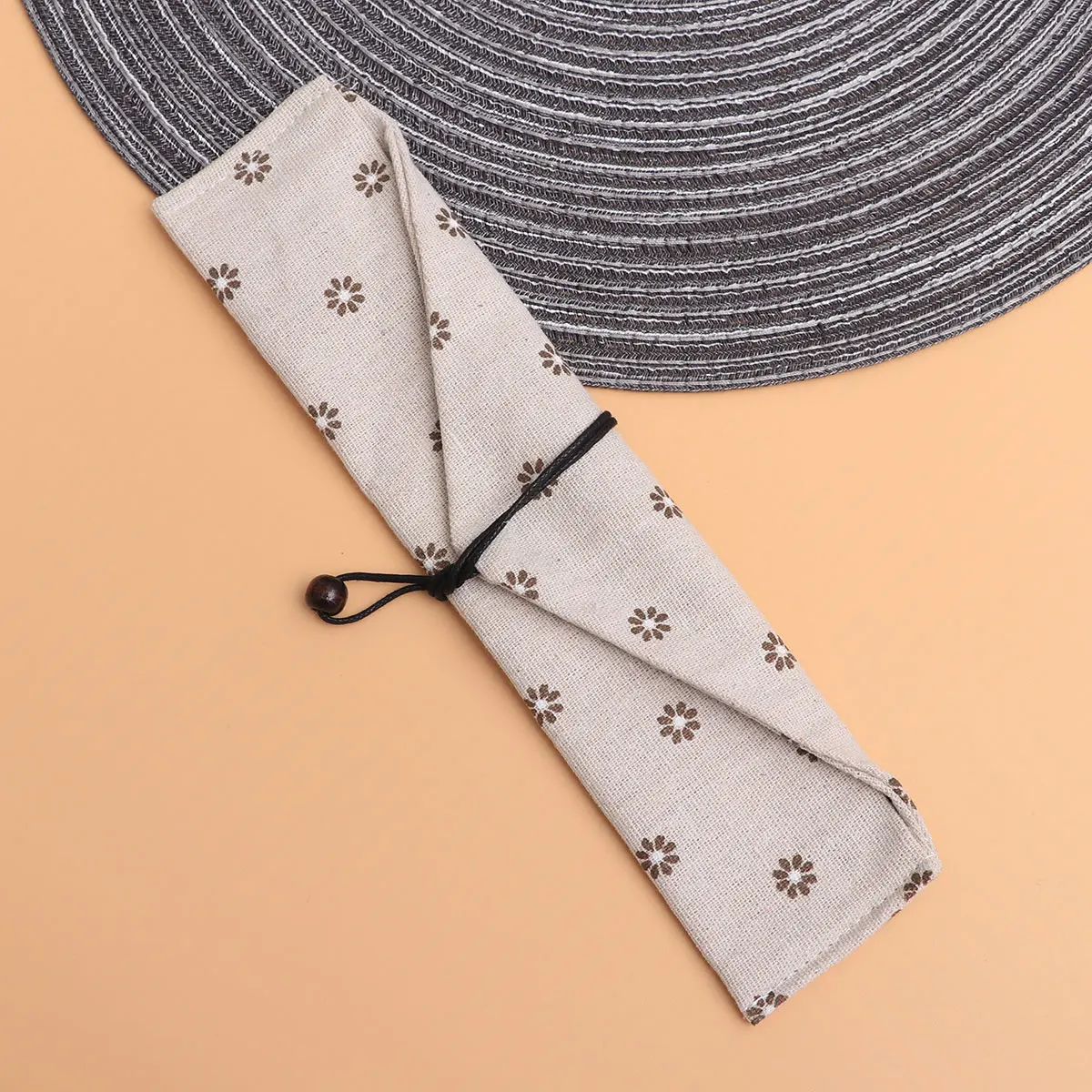 Cutlery Storage Bag Portable Foldable Cloth Bags for Silverware Chopsticks Tableware Travel Picnic Camping Kitchen
Cutlery Storage Bag Portable Foldable Cloth Bags for Silverware Chopsticks Tableware Travel Picnic Camping Kitchen