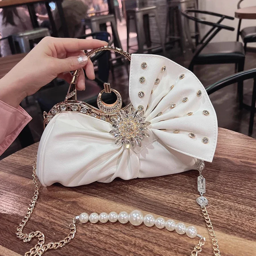 Роскошное платье со стразами, сумка через плечо с зажимом, дизайн с бриллиантами, банкетные сумки, жемчужные цепочки, сумки через плечо, вечерний клатч, кошелек 
Роскошное платье со стразами, сумка через плечо с зажимом, дизайн с бриллиантами, банкетные сумки, жемчужные цепочки, сумки через плечо, вечерний клатч, кошелек