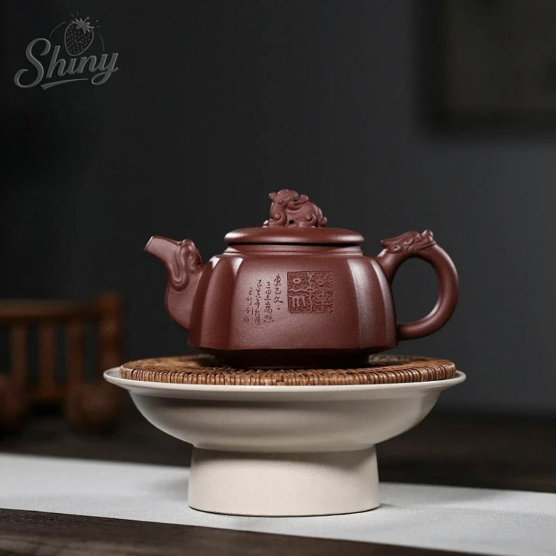 Pure Handmade Original Purple Clay Purple Sand Pot Three Stars High Shine Dragon Head Dragon Handle Four Square Bubble Teapot 
Pure Handmade Original Purple Clay Purple Sand Pot Three Stars High Shine Dragon Head Dragon Handle Four Square Bubble Teapot