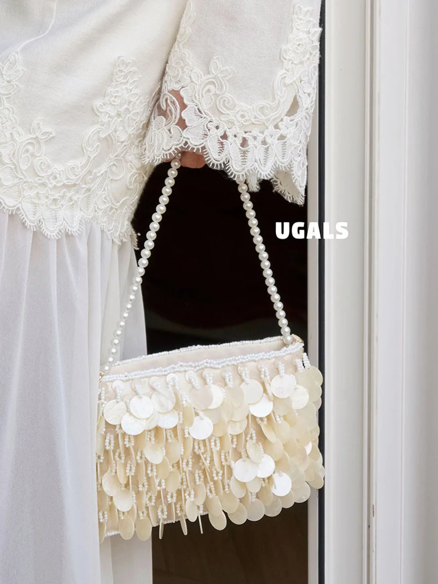 UGALS Retro Pearl Sequin Fish Scale Dumpling Handbag Handwoven Evening Party Pearl Underarm Clutch Casual Simple Style
UGALS Retro Pearl Sequin Fish Scale Dumpling Handbag Handwoven Evening Party Pearl Underarm Clutch Casual Simple Style