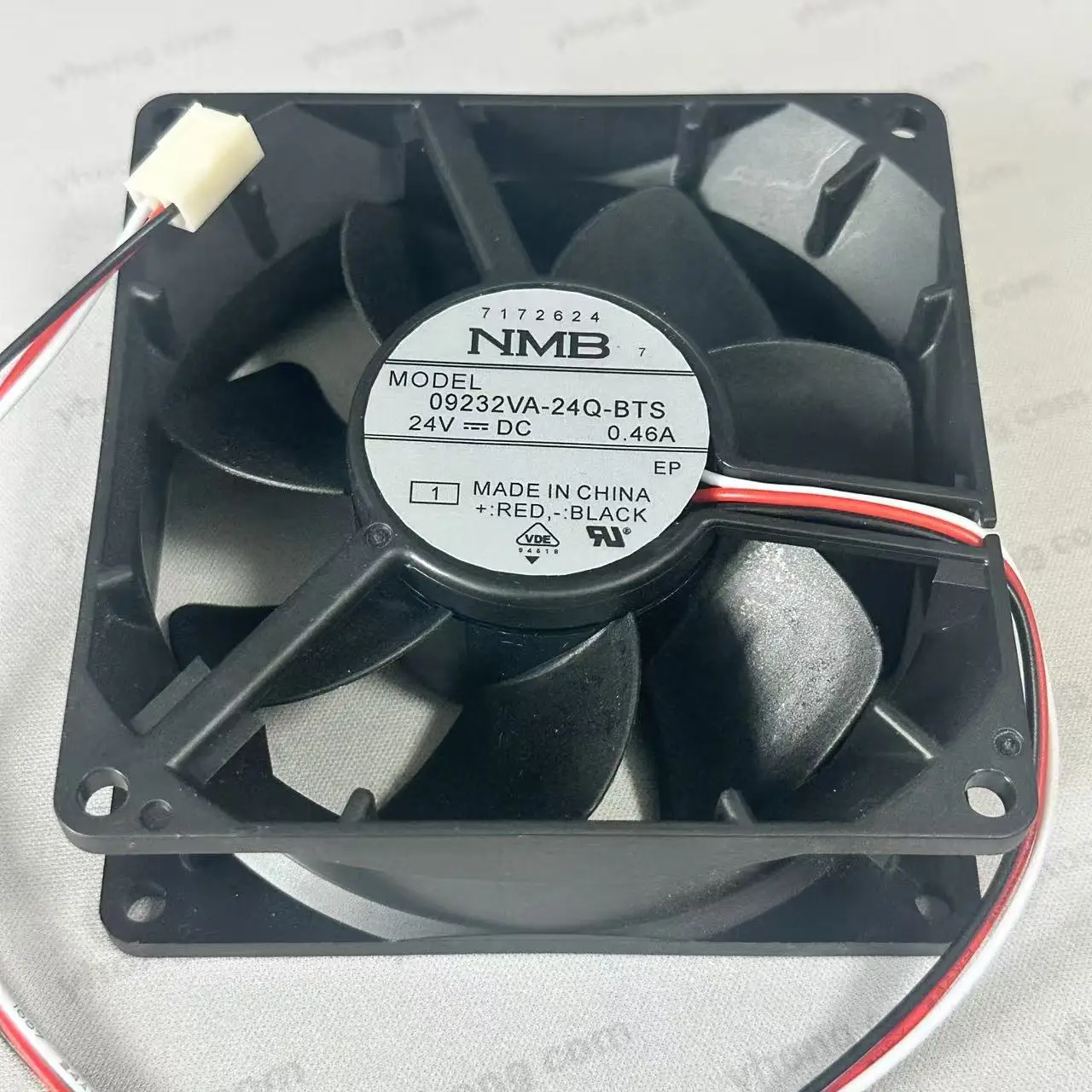 NMB 09232VA-24Q-BTS DC 24V 0.46A 92x92x32mm 3-Wire Cooling Fan
NMB 09232VA-24Q-BTS DC 24V 0.46A 92x92x32mm 3-Wire Cooling Fan