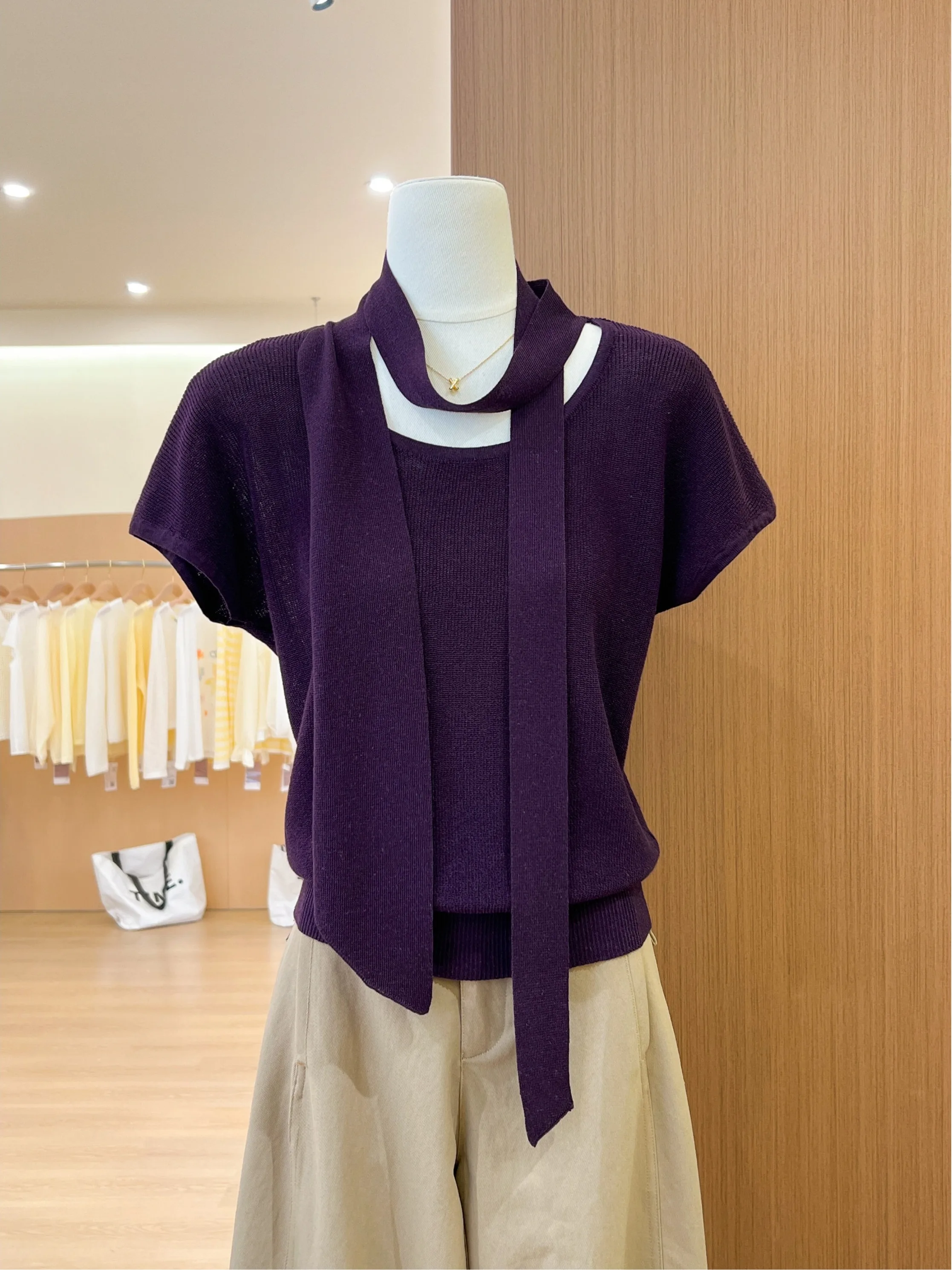 Lightweight Purple Necktie Short Sleeve Knitted Sweater Women's Style 2026 New Summer Korean Version Youthful Slimming Top
Lightweight Purple Necktie Short Sleeve Knitted Sweater Women's Style 2026 New Summer Korean Version Youthful Slimming Top
