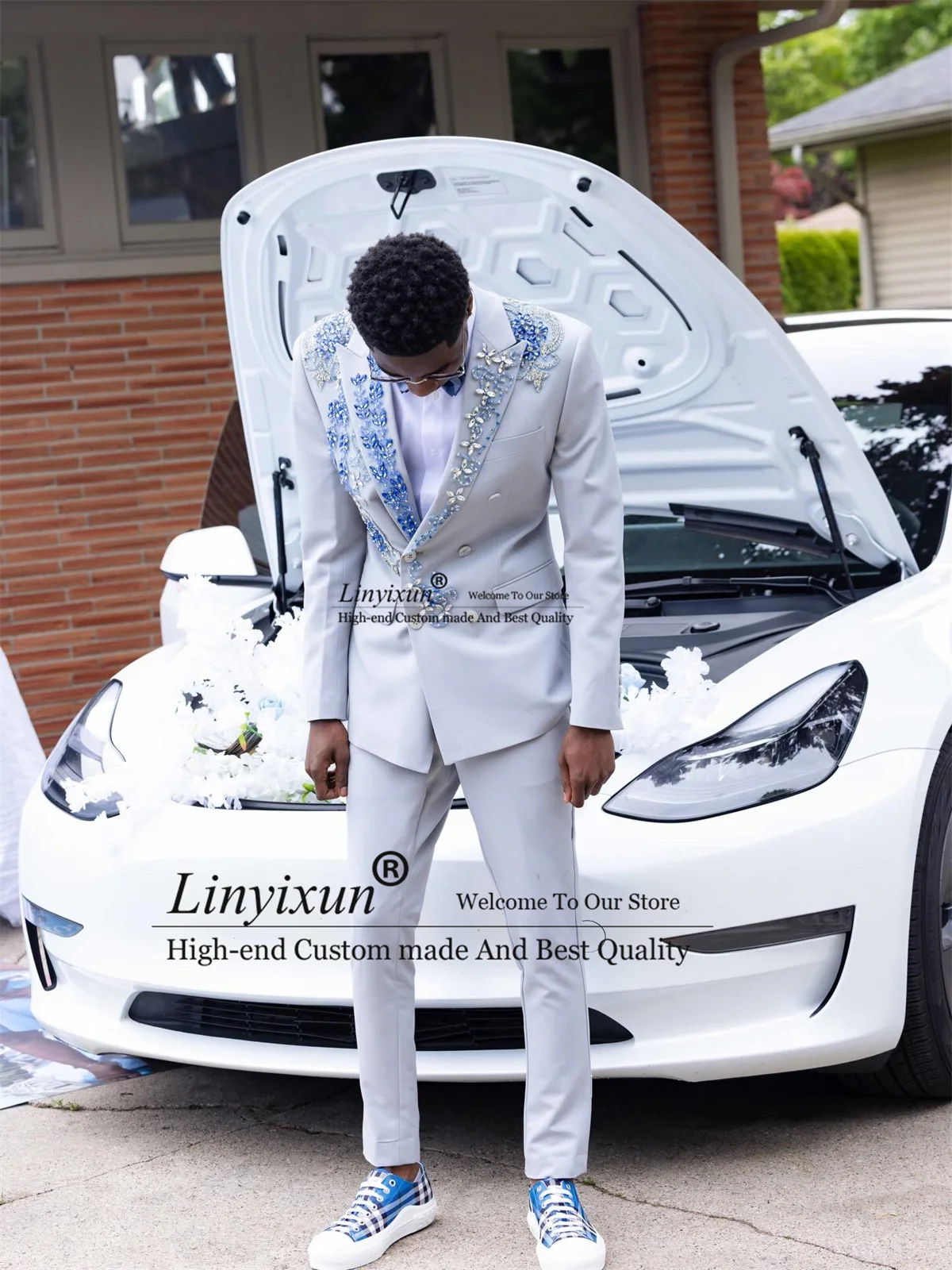 High End Ornament Stones Tuxedos Men Suit Customized 2 Pieces Sets Groom Male Blazers Wedding Party ropa hombre Man Clothes
High End Ornament Stones Tuxedos Men Suit Customized 2 Pieces Sets Groom Male Blazers Wedding Party ropa hombre Man Clothes