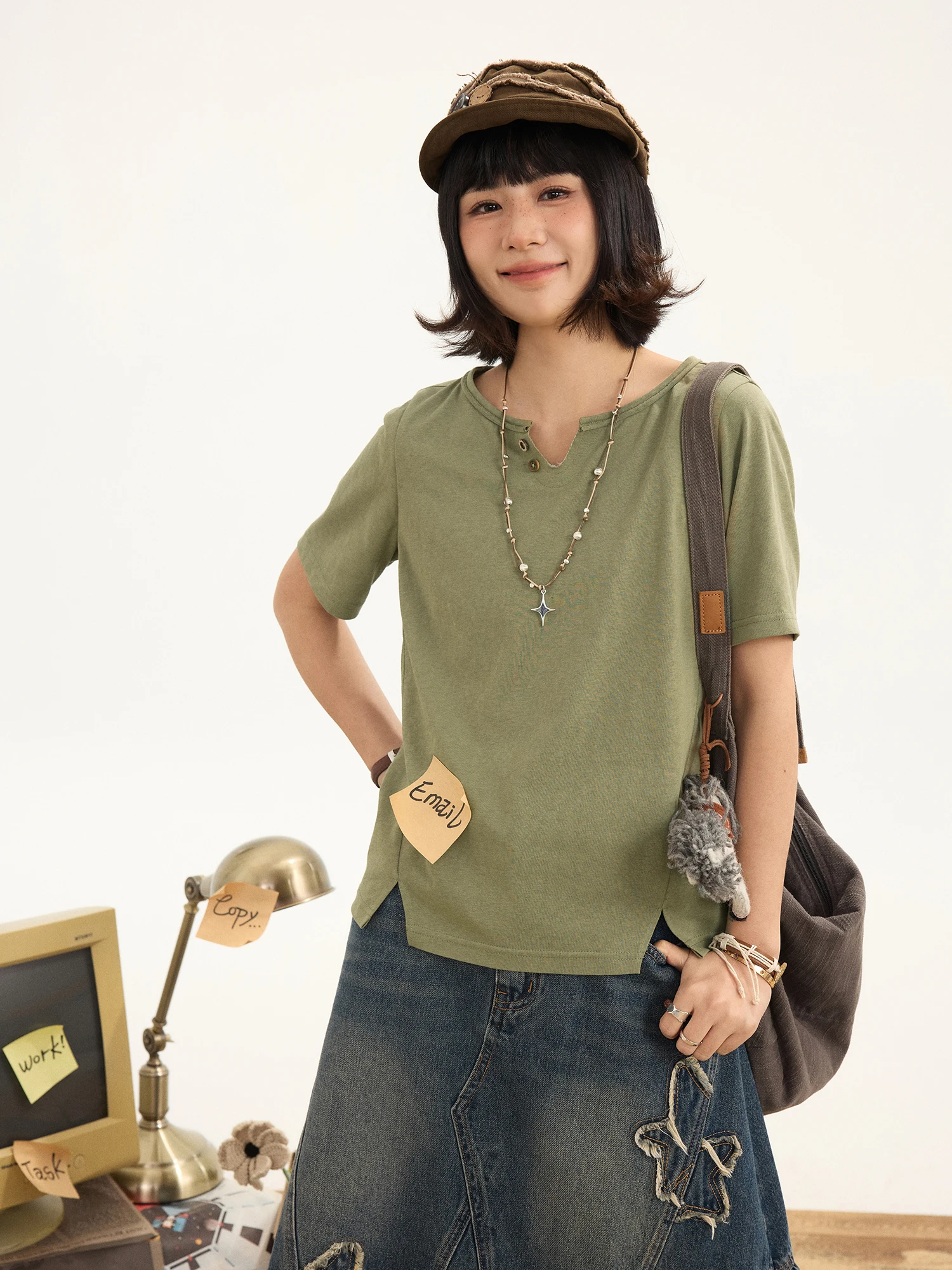 Casual Vintage Short Sleeve T-Shirt Summer Volcanic Versatile round Neck Collar Rough Versatile Casual T-shirt
Casual Vintage Short Sleeve T-Shirt Summer Volcanic Versatile round Neck Collar Rough Versatile Casual T-shirt