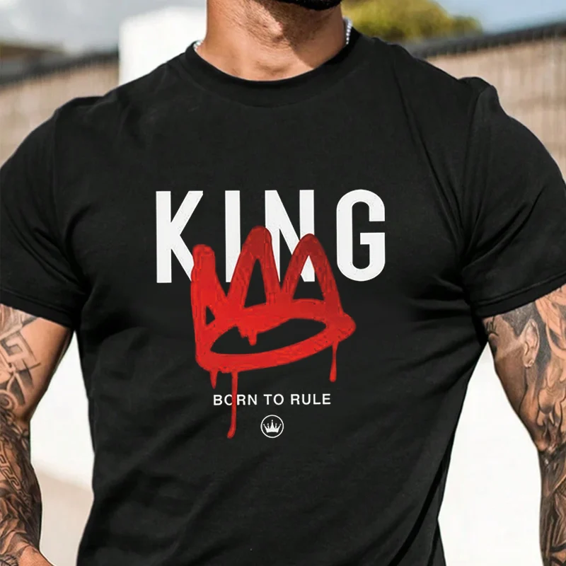 Модная футболка King Motorcycle для мужчин, уличная одежда в стиле хип-хоп, унисекс, повседневные модные топы с короткими рукавами
Модная футболка King Motorcycle для мужчин, уличная одежда в стиле хип-хоп, унисекс, повседневные модные топы с короткими рукавами