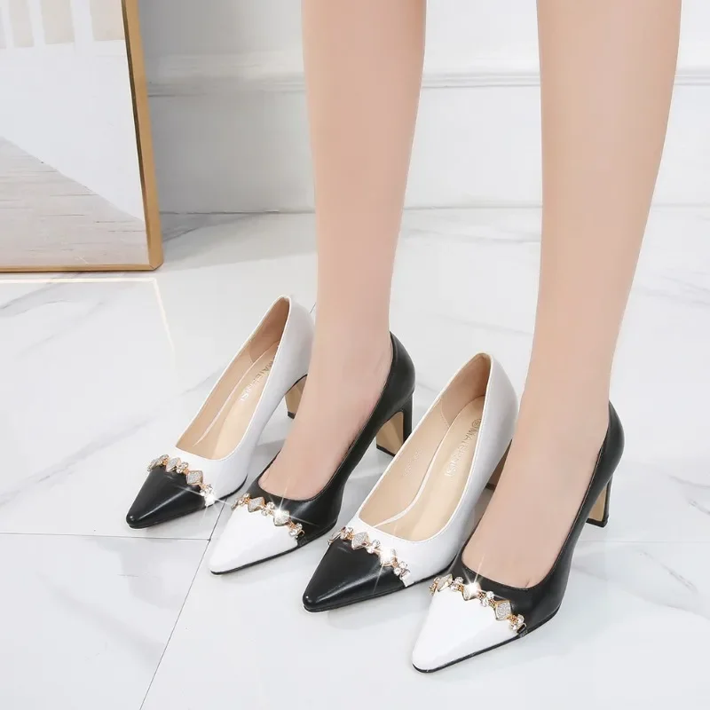 2025 Hot Sale Party Disco Dance Pumps Women 7.5CM Rhinestone Mixed Colors Pointed Toe Fashion Square Heel Pumps Big Size 35-46
2025 Hot Sale Party Disco Dance Pumps Women 7.5CM Rhinestone Mixed Colors Pointed Toe Fashion Square Heel Pumps Big Size 35-46