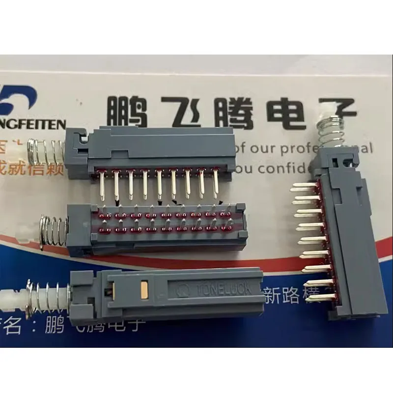 1PCS/LOTS Taiwan MPN-S6-A Self-locking 6-knife 18-pin keyed switch 6-way with lock 9.0x7.3x29.3 Power Supply 2*9
1PCS/LOTS Taiwan MPN-S6-A Self-locking 6-knife 18-pin keyed switch 6-way with lock 9.0x7.3x29.3 Power Supply 2*9