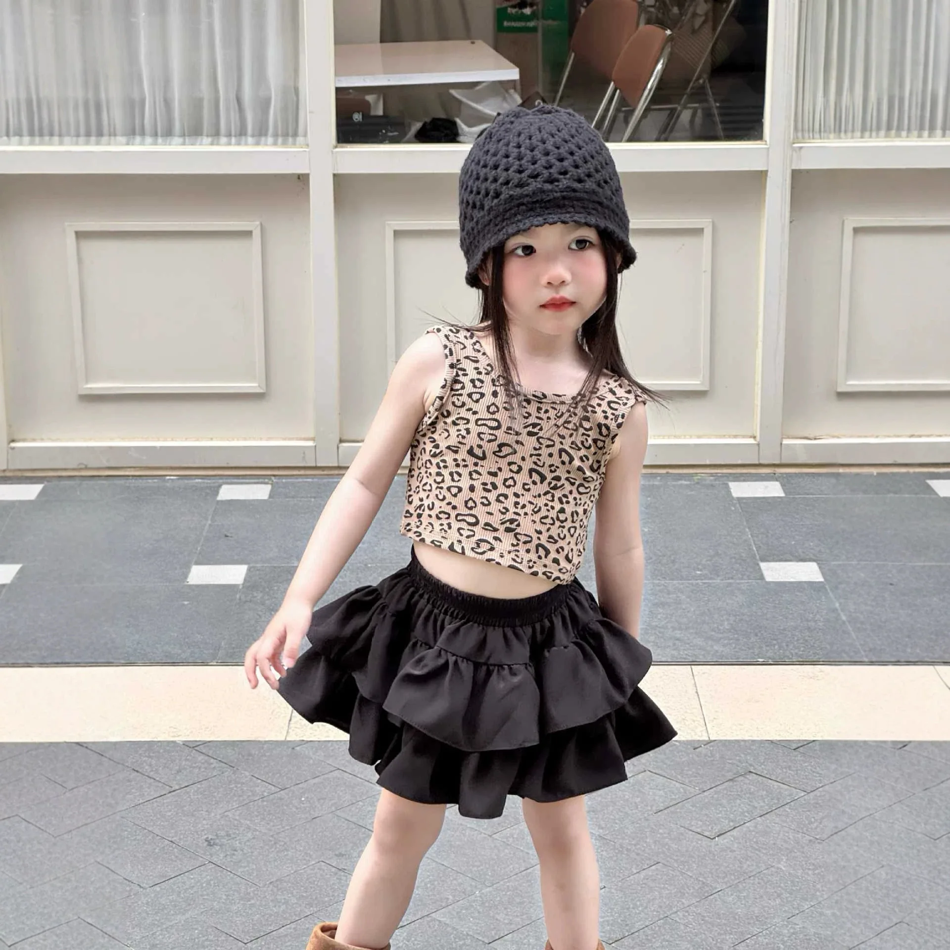 Girls Summer Street Style Short Slim Leopard Print Backless Vest 2026 Summer New Children Versatile Fashion Top
Girls Summer Street Style Short Slim Leopard Print Backless Vest 2026 Summer New Children Versatile Fashion Top