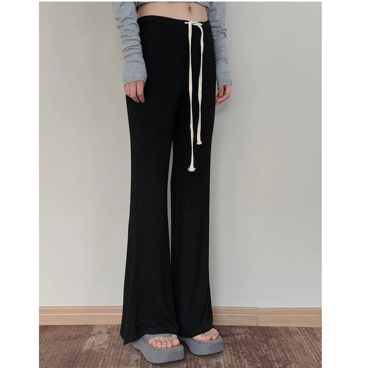 Расклешенные брюки для йоги с низкой талией, женские летние повседневные спортивные утягивающие длинные брюки, удобные свободные брюки, модные
Расклешенные брюки для йоги с низкой талией, женские летние повседневные спортивные утягивающие длинные брюки, удобные свободные брюки, модные