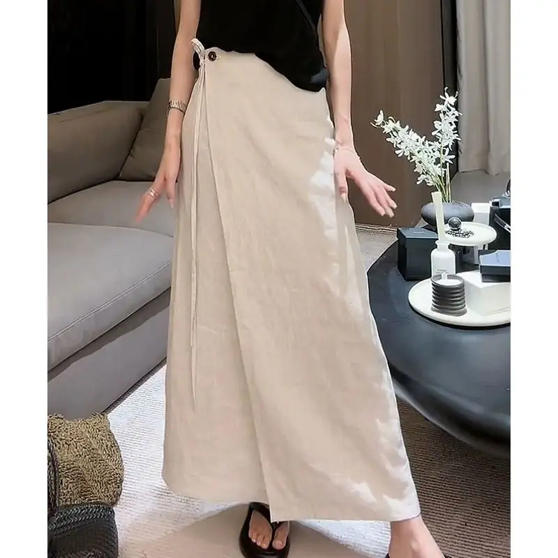 One-piece Linen Skirt for Women Summer 2026 New High-waisted Loose Slimming Fashionable Cotton and Linen White Long Skirt
One-piece Linen Skirt for Women Summer 2026 New High-waisted Loose Slimming Fashionable Cotton and Linen White Long Skirt