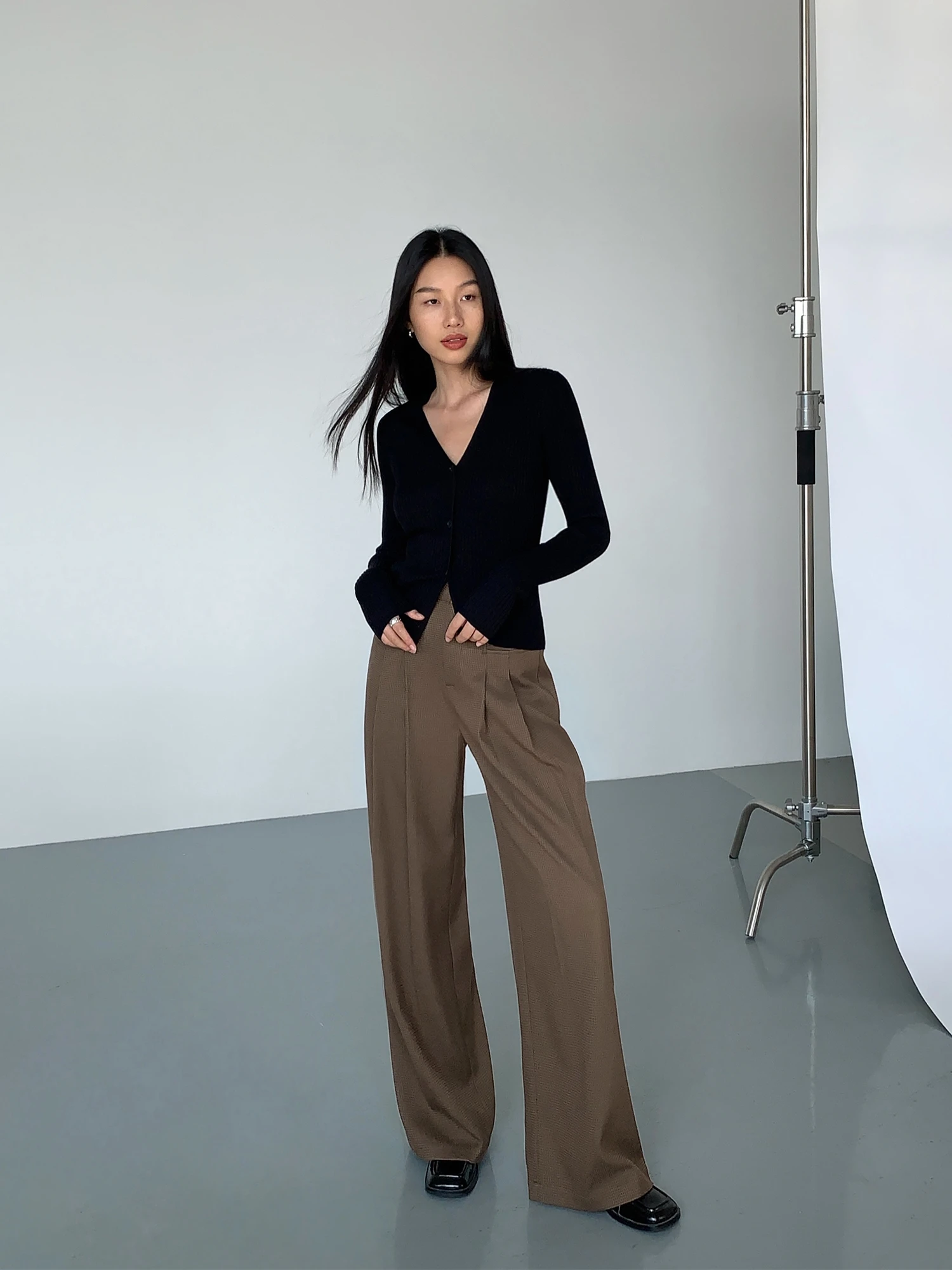 NEVA HU Casual High Waist Wide Leg Pants Women's Loose Straight Cut Trousers Floor Length Casual Pants Polyester Fiber
NEVA HU Casual High Waist Wide Leg Pants Women's Loose Straight Cut Trousers Floor Length Casual Pants Polyester Fiber
