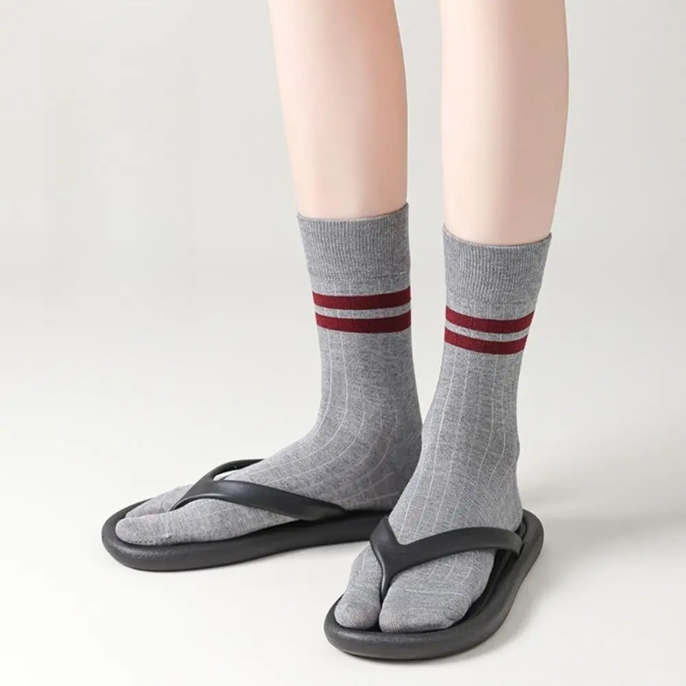2Pairs Stripe Two Toe Tube Socks Breathable Anti Slip Toe Mid Calf Socks Hosiery Sweat Absorption Toe Separator Socks Women
2Pairs Stripe Two Toe Tube Socks Breathable Anti Slip Toe Mid Calf Socks Hosiery Sweat Absorption Toe Separator Socks Women