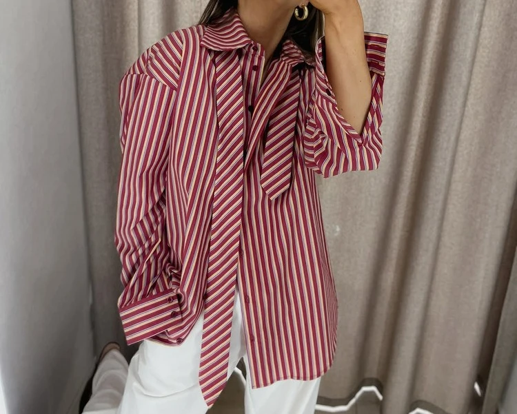 High-end Striped Tie Shirt Women's 2026 New Simple Casual Lapel Long-sleeved Cardigan Shirt
High-end Striped Tie Shirt Women's 2026 New Simple Casual Lapel Long-sleeved Cardigan Shirt