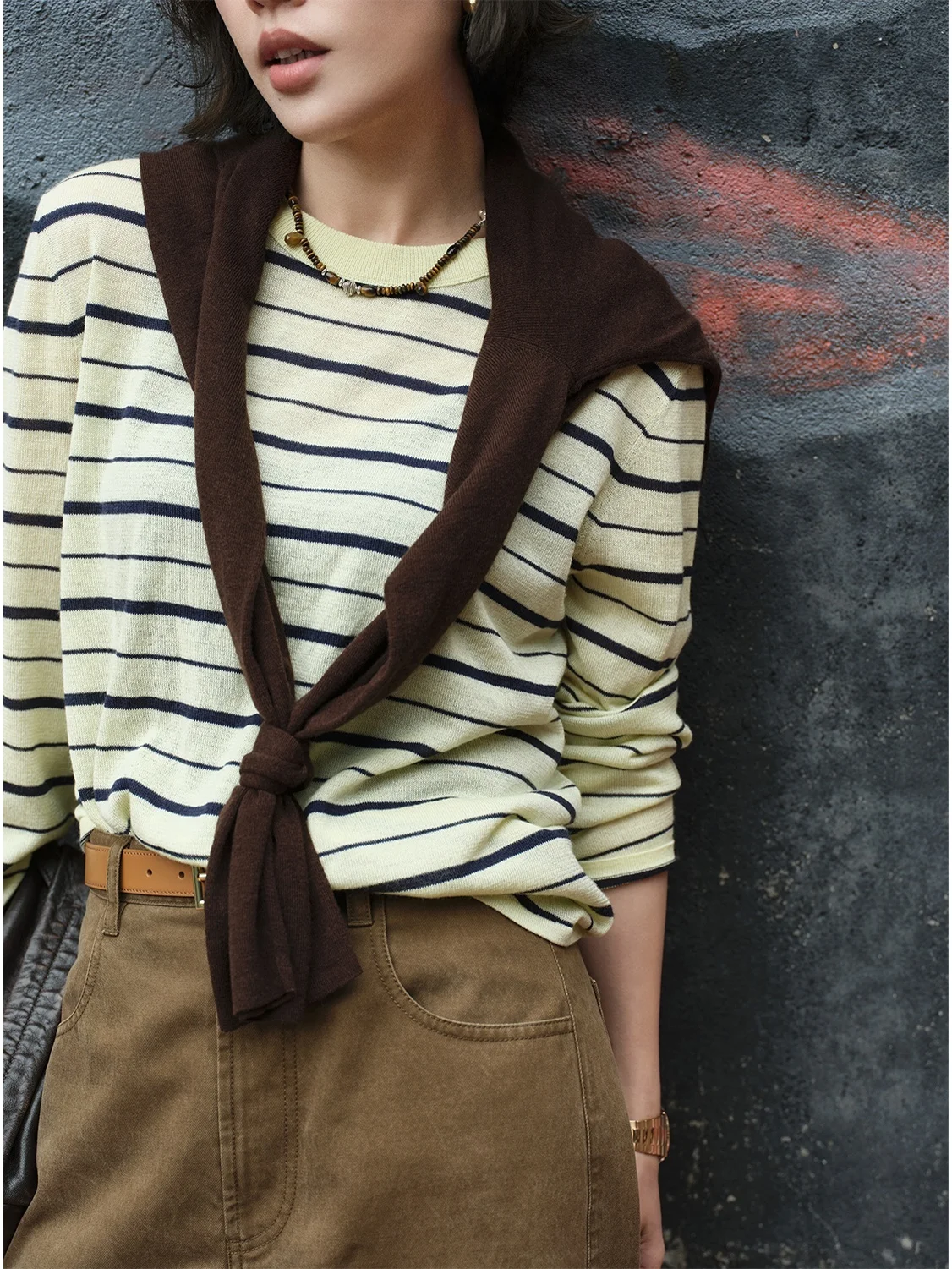 WDiva Light Whisper 60-Ply Wool Blend Striped Knitwear Women's Overhead Sweater Hong Kong Style Spring Season Pure Wool Fabric
WDiva Light Whisper 60-Ply Wool Blend Striped Knitwear Women's Overhead Sweater Hong Kong Style Spring Season Pure Wool Fabric