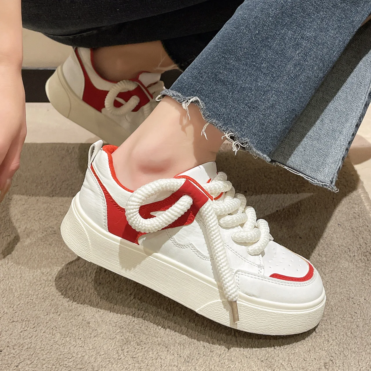 2024 Spring New Women Sneaker Student White Shoes Female Breathable Thick Sole Flat Shoes Women
2024 Spring New Women Sneaker Student White Shoes Female Breathable Thick Sole Flat Shoes Women