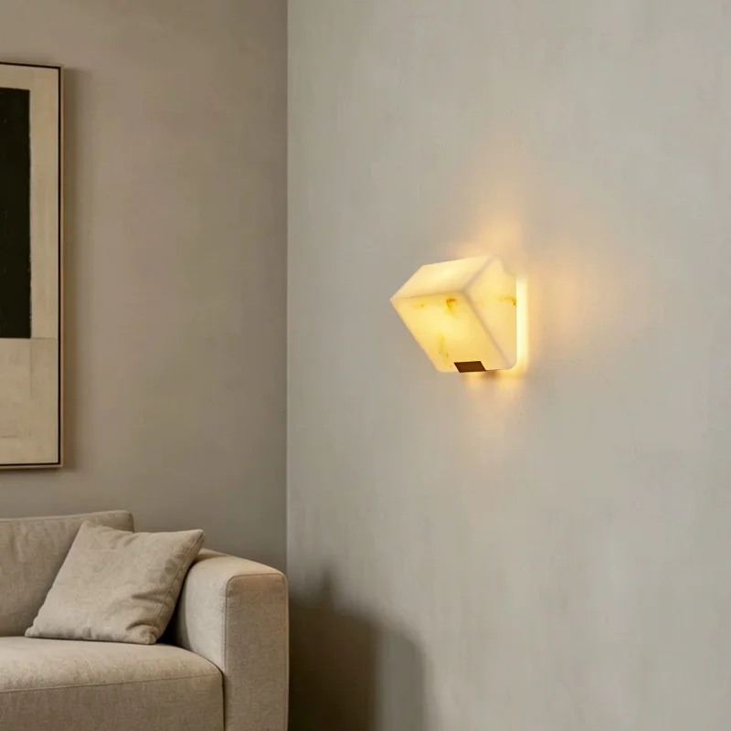 French-style minimalist imitation marble bedside lamp - Designer model - High-end style living room background wall - Bedroom
French-style minimalist imitation marble bedside lamp - Designer model - High-end style living room background wall - Bedroom