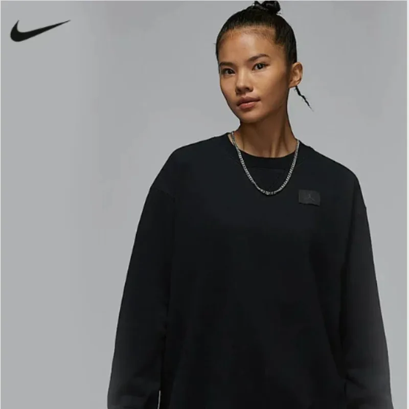 Nike women's sweater autumn and winter new JORDAN loose crew neck knitted sports jumper HJ1324-010
Nike women's sweater autumn and winter new JORDAN loose crew neck knitted sports jumper HJ1324-010