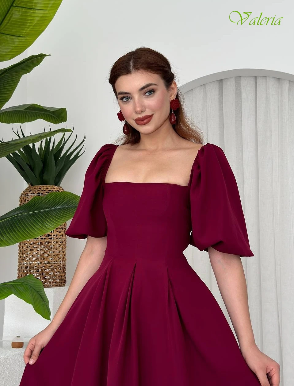 Customized A-Line Square Collar Elegant Formal Evening Dress and Fashion High Quality Celebrity Gowns Temperament Party Dress
Customized A-Line Square Collar Elegant Formal Evening Dress and Fashion High Quality Celebrity Gowns Temperament Party Dress