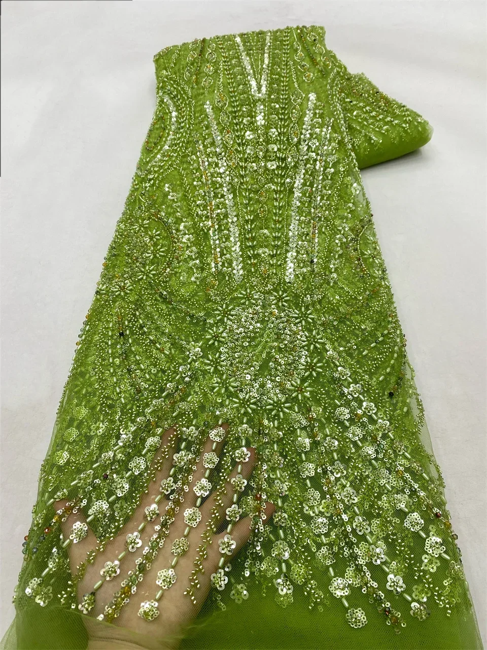 2025 Latest French 3D Beaded Tulle Lace Fabric High Quality African Net Lace Fabrics with Sequins for Party Dress AXZ6152
2025 Latest French 3D Beaded Tulle Lace Fabric High Quality African Net Lace Fabrics with Sequins for Party Dress AXZ6152