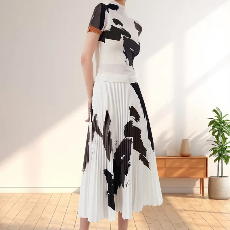 Miyake Pleated Skirt Tops Two Piece Set for Women Summer Beach Outfits Woman Plus Size Lady Sets Fashion Luxury Clothing Female
Miyake Pleated Skirt Tops Two Piece Set for Women Summer Beach Outfits Woman Plus Size Lady Sets Fashion Luxury Clothing Female