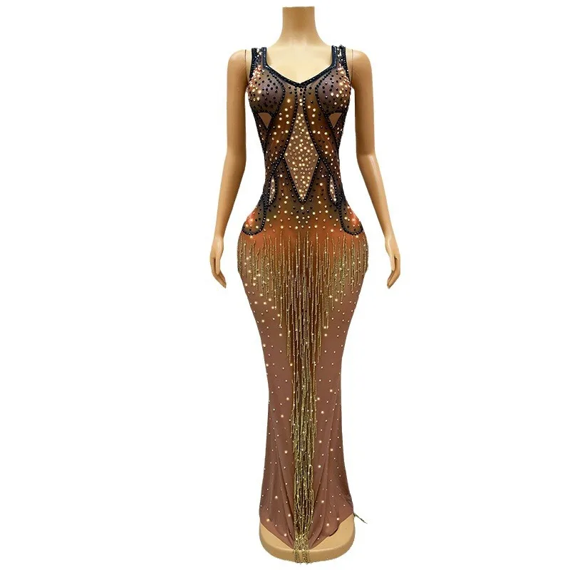 Легкое роскошное элитное платье с глубоким V-образным вырезом для банкета, темперамента, благородной юбки «рыбий хвост», расшитое блестками банкетное вечернее платье, роскошные платья для выпускного вечера
Легкое роскошное элитное платье с глубоким V-образным вырезом для банкета, темперамента, благородной юбки «рыбий хвост», расшитое блестками банкетное вечернее платье, роскошные платья для выпускного вечера