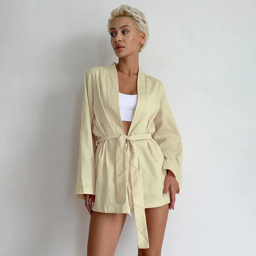 Spring and Summer New Comfortable Nightgown Shorts Pajamas Two-piece Set
Spring and Summer New Comfortable Nightgown Shorts Pajamas Two-piece Set