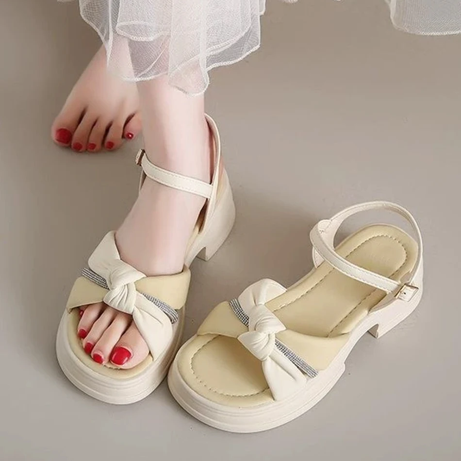 Женские римские сандалии на толстой подошве, новые летние французские пляжные сандалии на массивном каблуке 2025, нескользящая повседневная женская обувь
Женские римские сандалии на толстой подошве, новые летние французские пляжные сандалии на массивном каблуке 2025, нескользящая повседневная женская обувь