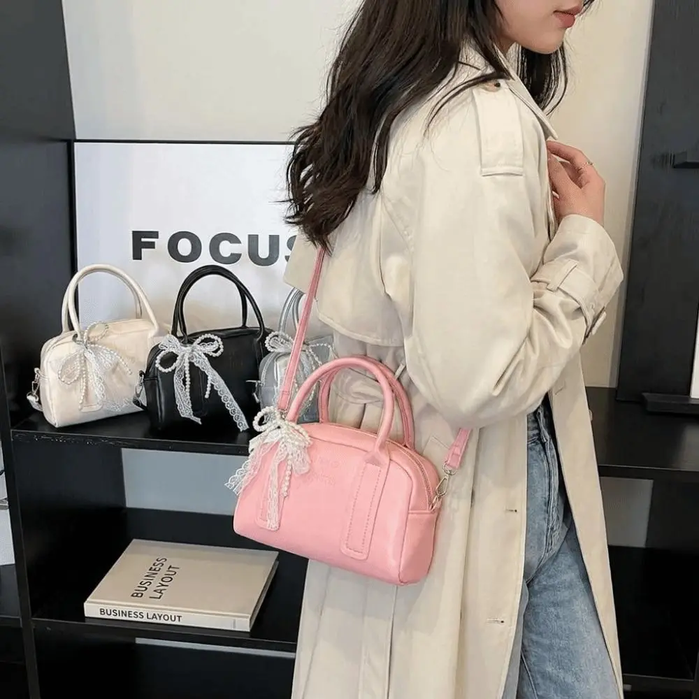 Sweet PU Leather Boston Bag Adjustable Strap Pearl Bow Pendant Crossbody Bag Lace Ribbon Multi Ways To Wear Shoulder Bag
Sweet PU Leather Boston Bag Adjustable Strap Pearl Bow Pendant Crossbody Bag Lace Ribbon Multi Ways To Wear Shoulder Bag
