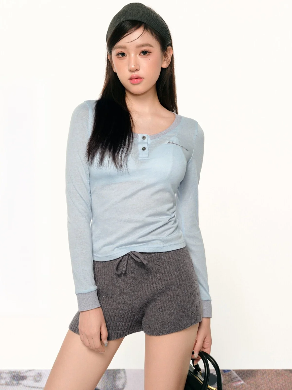 Sexy Pure Desire Spicy Girl Color Block Design Large round Neck See through Knitted Sweater Women's Inner Wear Base Shirt
Sexy Pure Desire Spicy Girl Color Block Design Large round Neck See through Knitted Sweater Women's Inner Wear Base Shirt