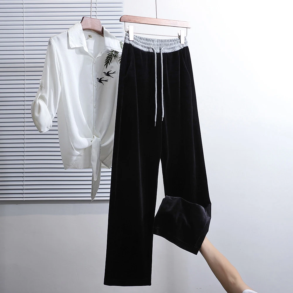 Американские повседневные облегающие широкие брюки цвета Blo с высокой талией, бархатные длинные брюки прямого кроя для женщин больших размеров
Американские повседневные облегающие широкие брюки цвета Blo с высокой талией, бархатные длинные брюки прямого кроя для женщин больших размеров