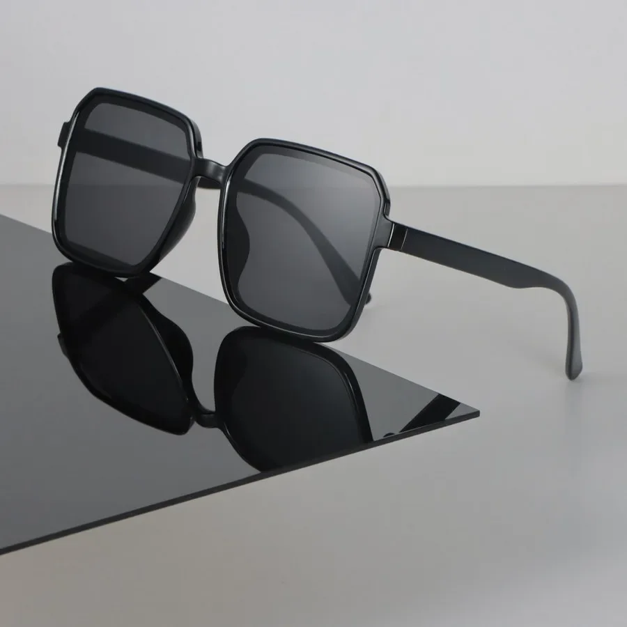 Luxury Sunglasses Women Men Brand Mirror Female Male Retro Candy Colors Square Sun Glasses Designer Oculos De Sol
Luxury Sunglasses Women Men Brand Mirror Female Male Retro Candy Colors Square Sun Glasses Designer Oculos De Sol