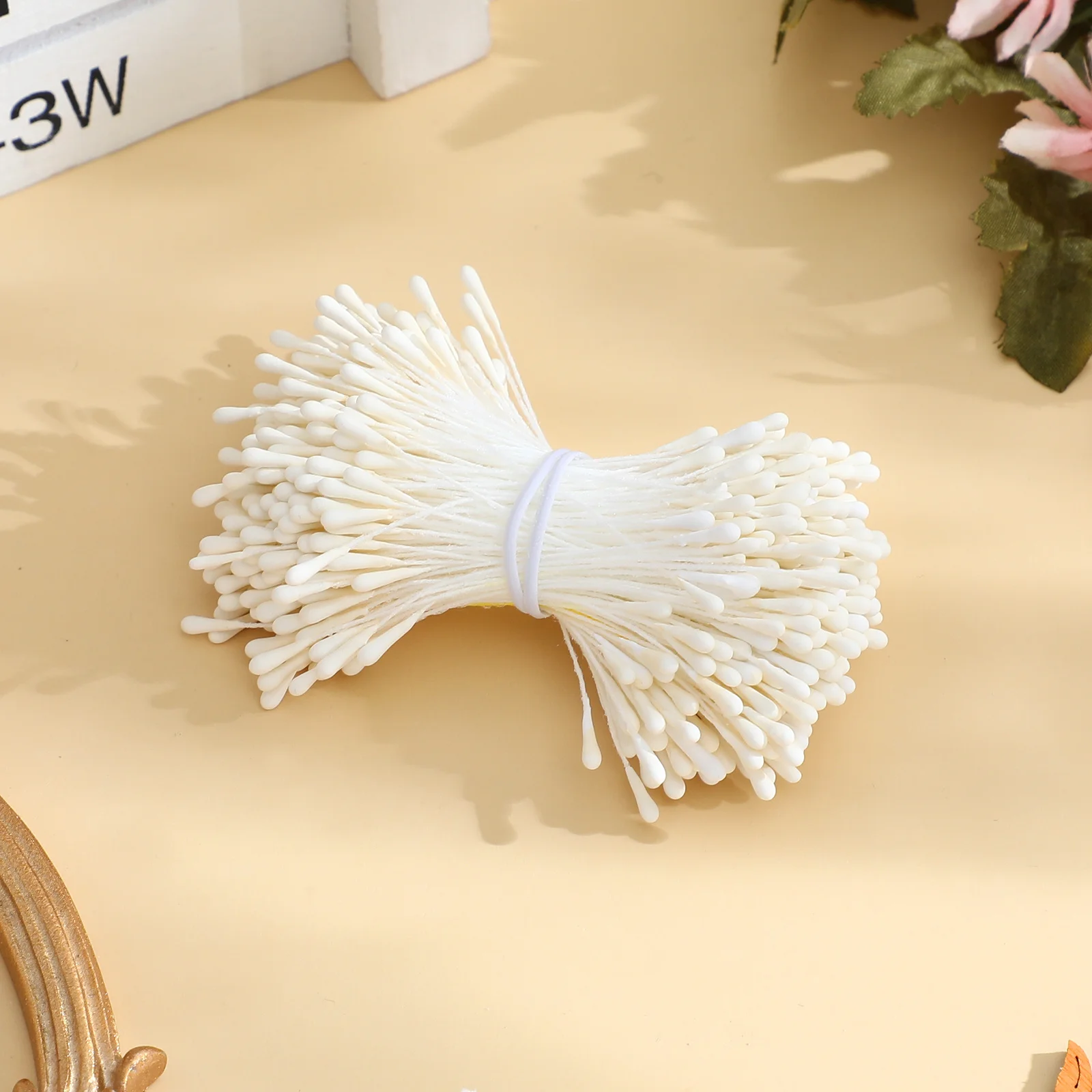 400Pcs Artificial Pearl Stamens Double Ended Floral Flower Making Craft Decoration White Flower Floral Pearl Stamens
400Pcs Artificial Pearl Stamens Double Ended Floral Flower Making Craft Decoration White Flower Floral Pearl Stamens
