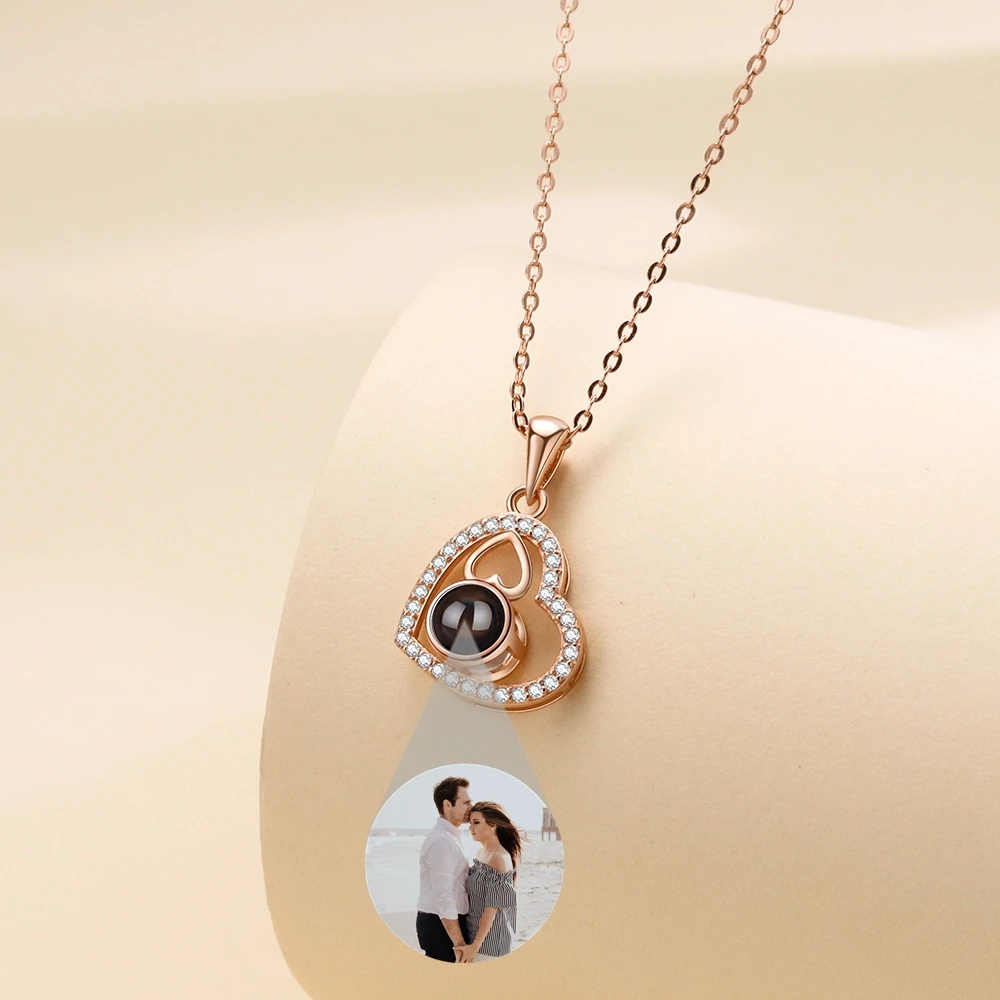 Ожерелье с подвеской в виде сердца для женщин, ожерелье с фотопроекцией на заказ, цепочка 925, подарок на день рождения для подруги, матери, ювелирные изделия
Ожерелье с подвеской в виде сердца для женщин, ожерелье с фотопроекцией на заказ, цепочка 925, подарок на день рождения для подруги, матери, ювелирные изделия