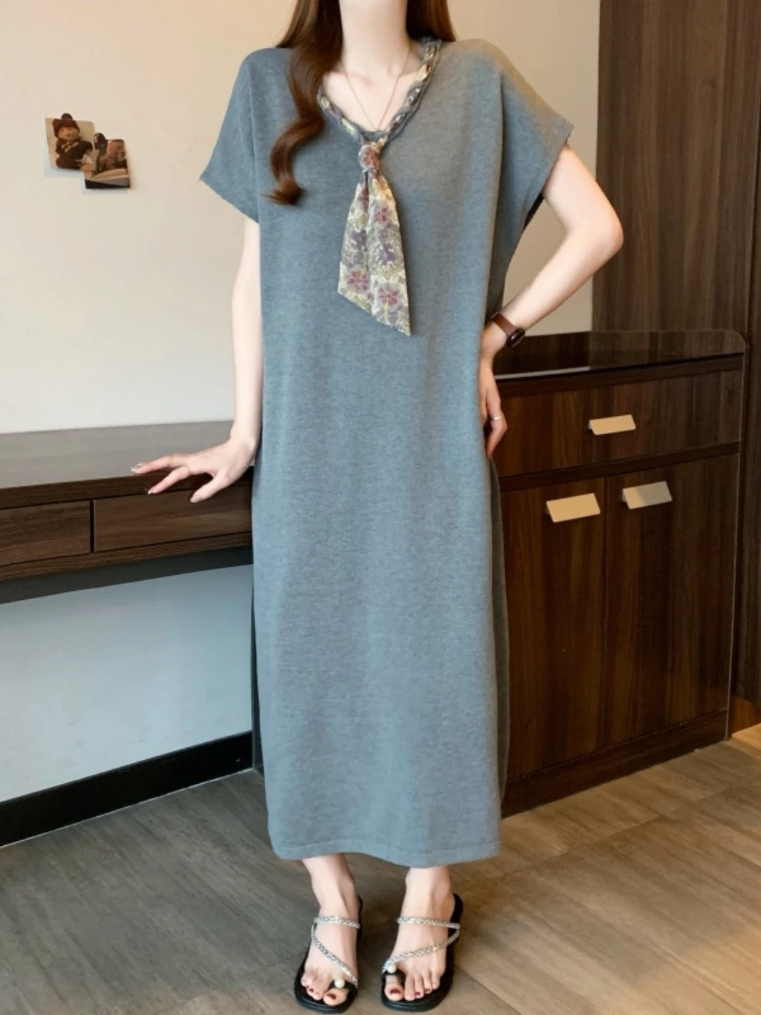 Summer V-neck Short Sleeve T-shirt Dress Women's plus Size Slimming High Waist Long Skirt Casual Print Ribbon High Waist Knit...
Summer V-neck Short Sleeve T-shirt Dress Women's plus Size Slimming High Waist Long Skirt Casual Print Ribbon High Waist Knit...