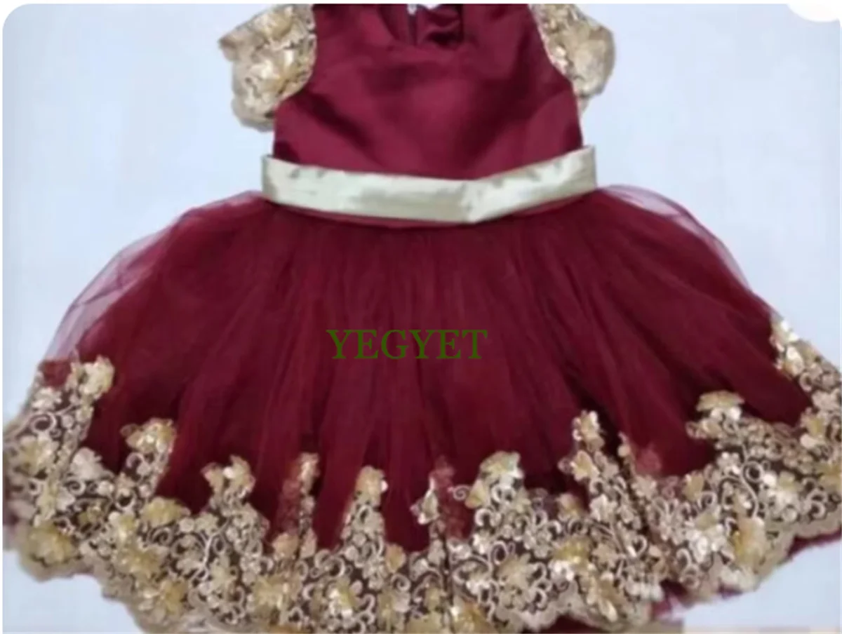 CustGold Lace Burgundy Tulle Girls Dresses Ball Gown Girls Clothes Pageant Gowns Prom Children Birthday Dress with Bow
CustGold Lace Burgundy Tulle Girls Dresses Ball Gown Girls Clothes Pageant Gowns Prom Children Birthday Dress with Bow