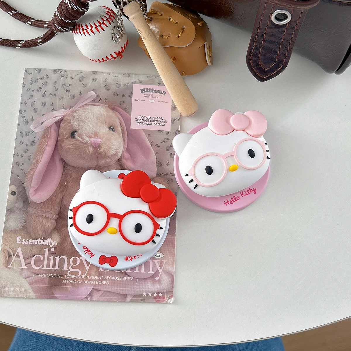 3D-очки Kawaii с красным бантом для телефона Hello Kitty, милый мультяшный держатель для телефона Hello Kitty, подарок для девочек, аниме-персонаж
3D-очки Kawaii с красным бантом для телефона Hello Kitty, милый мультяшный держатель для телефона Hello Kitty, подарок для девочек, аниме-персонаж