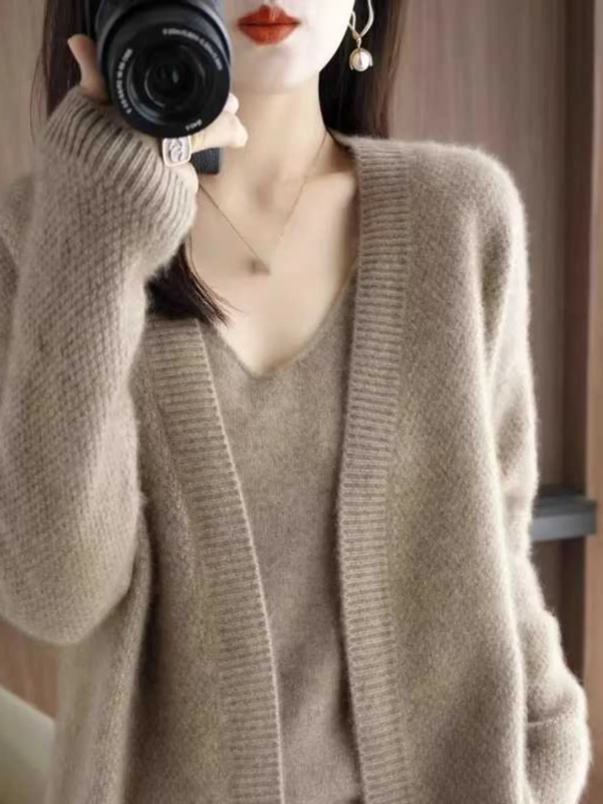 Loose Long Sleeve Cashmere Cardigan Women's Style Knitted Open Front Sweater Autumn Winter Outerwear V-Neck Pure Color Set
Loose Long Sleeve Cashmere Cardigan Women's Style Knitted Open Front Sweater Autumn Winter Outerwear V-Neck Pure Color Set