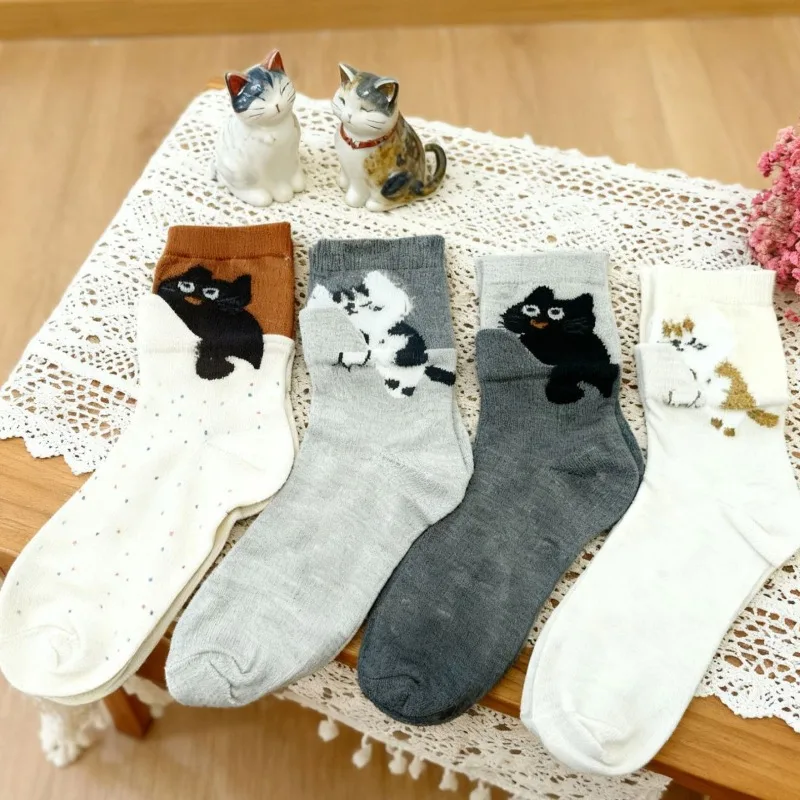 1/4 pair cartoon cute cat socks for women autumn winter new collection sweat absorbing simple casual mid tube socks
1/4 pair cartoon cute cat socks for women autumn winter new collection sweat absorbing simple casual mid tube socks