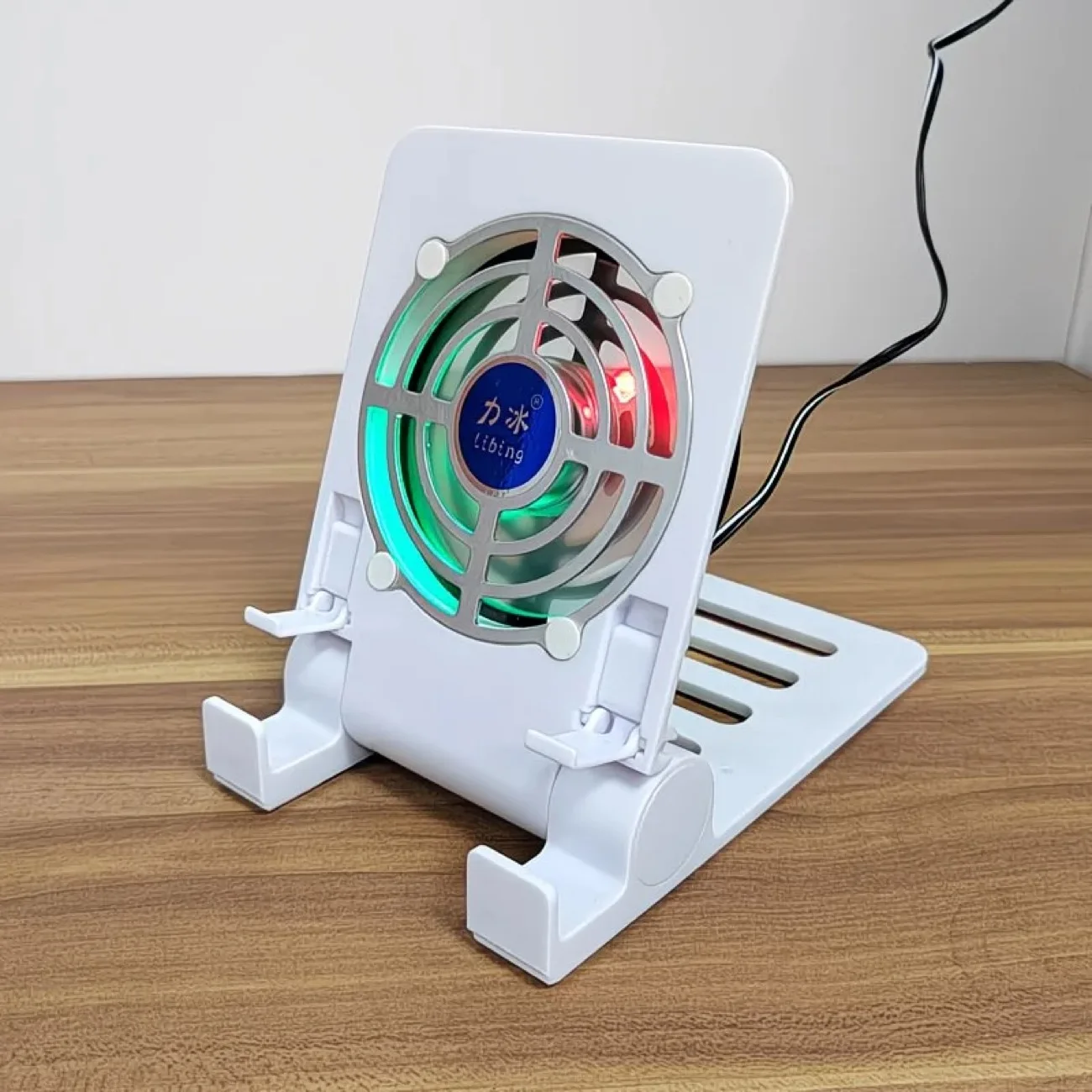 Mobile phone for ipad cooler, student online course, lazy person stand, desktop, for Apple iPad universal phone holder
Mobile phone for ipad cooler, student online course, lazy person stand, desktop, for Apple iPad universal phone holder