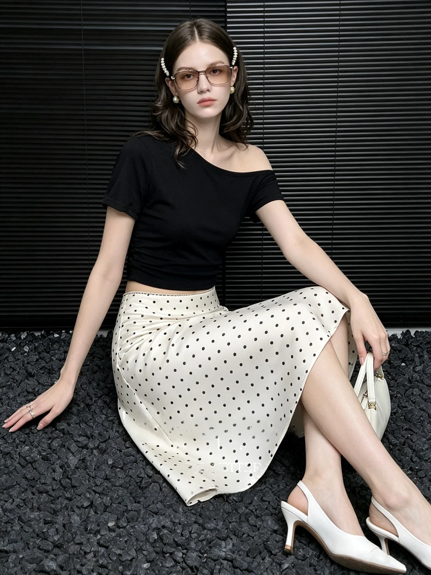 Elegant High Waist Polka Dot Lace Half Skirt Slimming Print Midi Skirt French Style Polyester Fiber A-Line Skirt for Women
Elegant High Waist Polka Dot Lace Half Skirt Slimming Print Midi Skirt French Style Polyester Fiber A-Line Skirt for Women