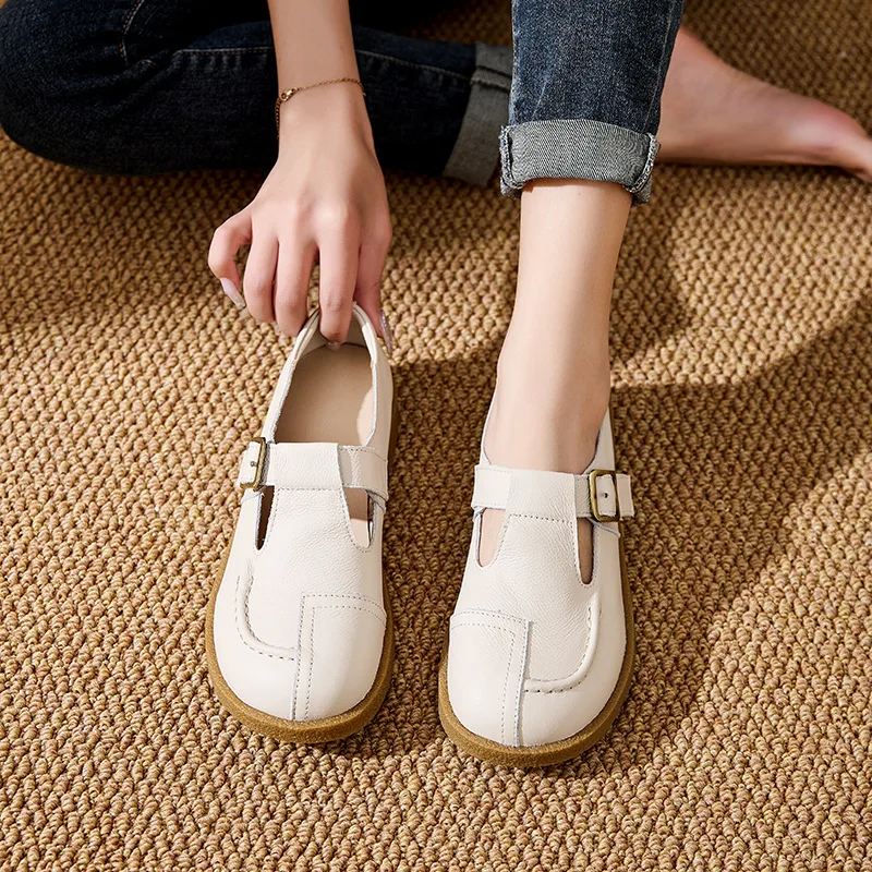 New T strap buckle flats genuine leather loafers women summer moccasin elderly woman comfortable vintage shoes mom driving flats
New T strap buckle flats genuine leather loafers women summer moccasin elderly woman comfortable vintage shoes mom driving flats