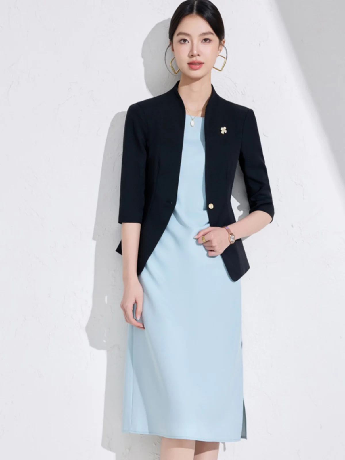 Business Women's Spring Summer New Style Commute Suit Set Sleeveless Dress Two-Piece Set A-Line Skirt Seven Sleeve Coat
Business Women's Spring Summer New Style Commute Suit Set Sleeveless Dress Two-Piece Set A-Line Skirt Seven Sleeve Coat