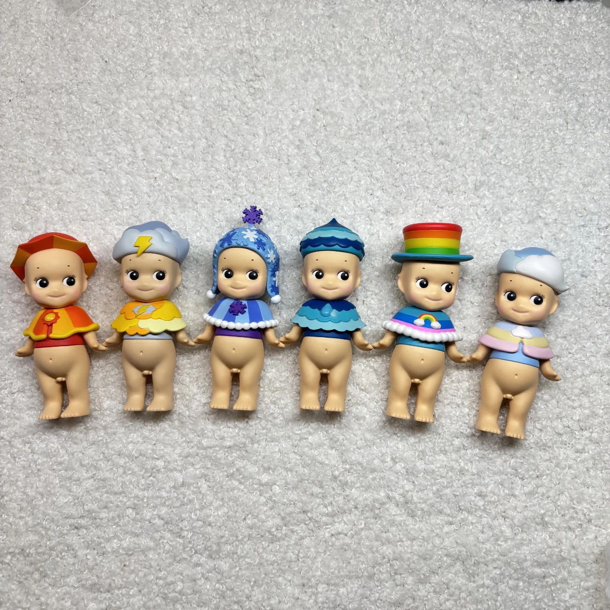 Sonny Angel Mini Figure 2017 Sky Color series No box No bag Blind Box Cloudy Rainbow Rainy Thunder Snowy Sunny SAS65280
Sonny Angel Mini Figure 2017 Sky Color series No box No bag Blind Box Cloudy Rainbow Rainy Thunder Snowy Sunny SAS65280