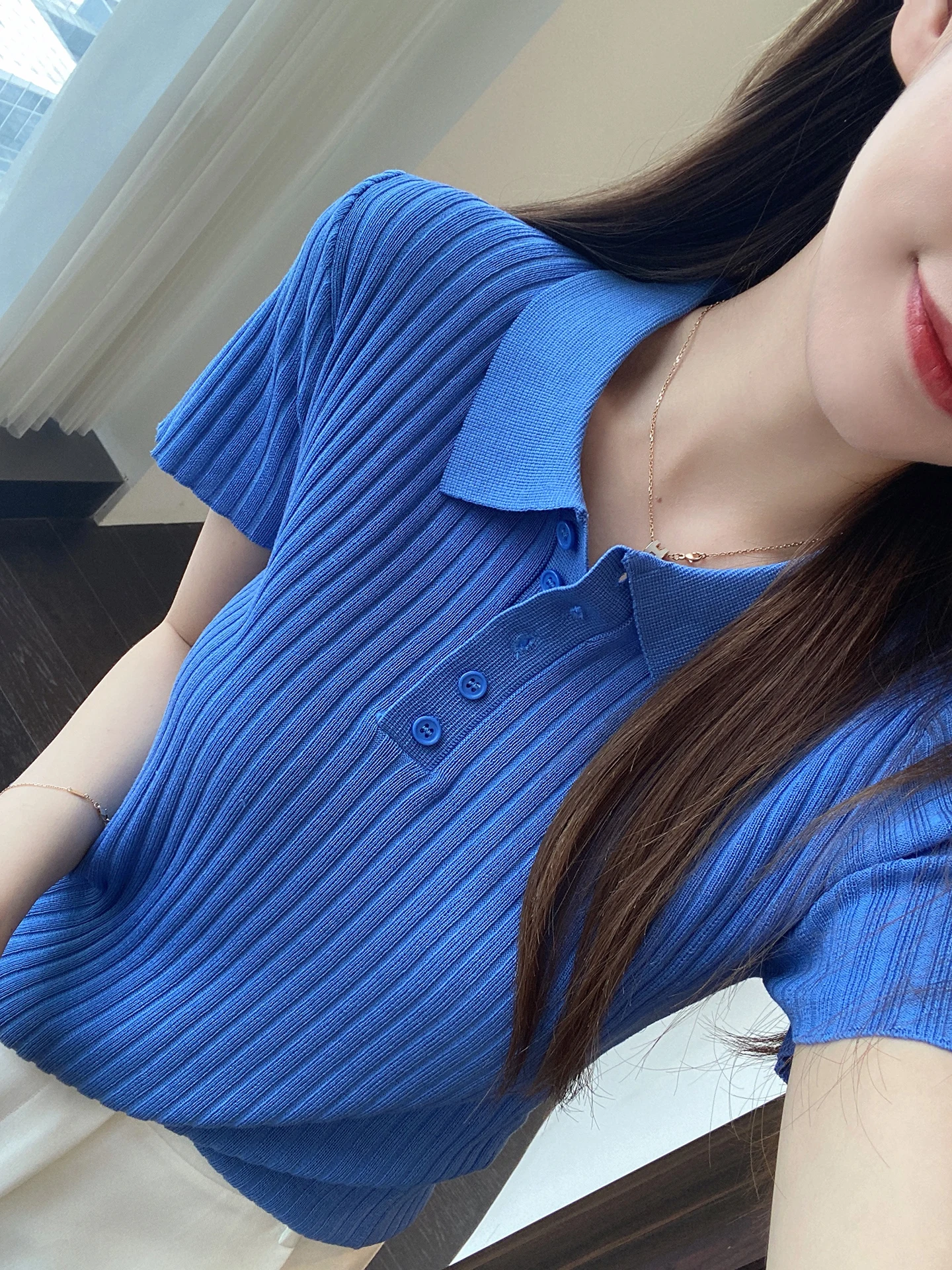 Женская футболка Klein Blue Cool Feeling Slim Fit с коротким рукавом, повседневный стиль, универсальный крой, трикотажная, летняя одежда
Женская футболка Klein Blue Cool Feeling Slim Fit с коротким рукавом, повседневный стиль, универсальный крой, трикотажная, летняя одежда
