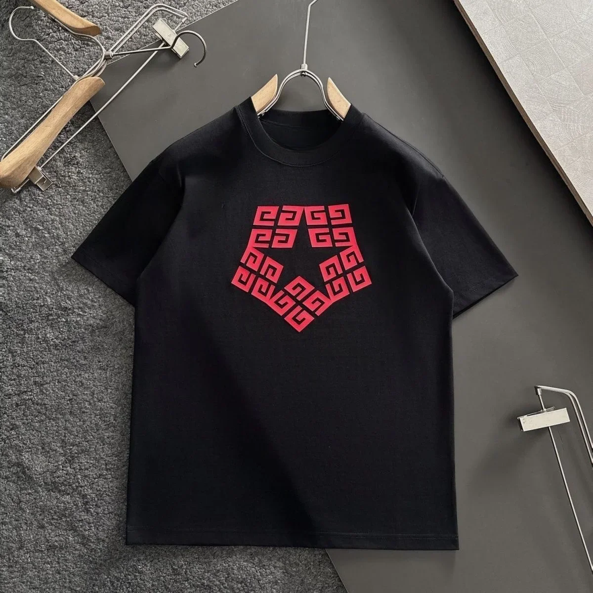 2024 Summer Hot sale Women T Shirt Designer Tee Print Short Sleeve Luxury Brand Oversized Top O-Neck Men Women Cotton TShirts
2024 Summer Hot sale Women T Shirt Designer Tee Print Short Sleeve Luxury Brand Oversized Top O-Neck Men Women Cotton TShirts