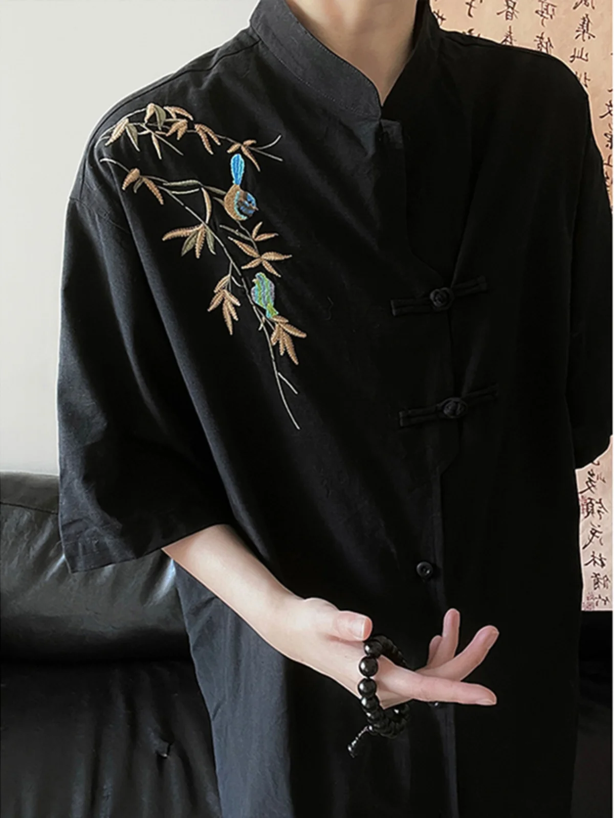 New Chinese Sle Embroidered irt Men's Summer Faion Loose Fit Five-Quarter Sve Stand Collar ort Sve Inner Wear
New Chinese Sle Embroidered irt Men's Summer Faion Loose Fit Five-Quarter Sve Stand Collar ort Sve Inner Wear