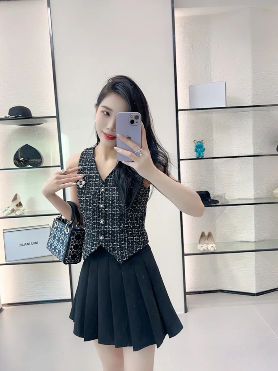Pink Thi Tweed V-ne Vest And Skirt Set Women's Faion Slimming f-length Skirt Two-piece Set Age-defng Trendy Ensemble
Pink Thi Tweed V-ne Vest And Skirt Set Women's Faion Slimming f-length Skirt Two-piece Set Age-defng Trendy Ensemble