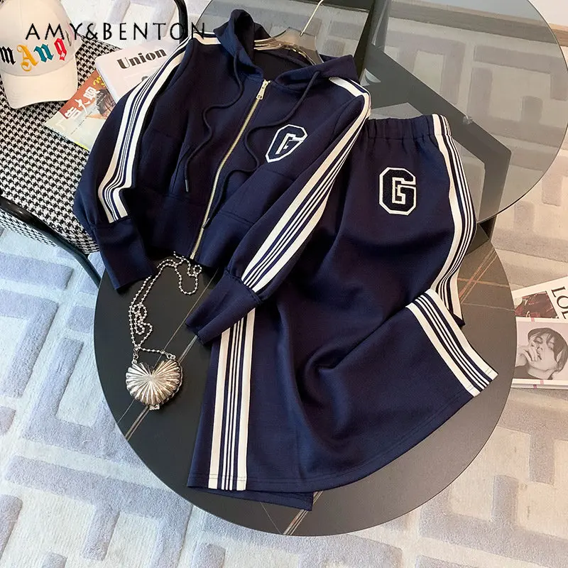 Fashion Casual Hooded Sweatshirt Top and Skirt Suit Ladies Autumn New Hooded Zipper Sweatshirt Coat Split Skirt Two-Piece Set
Fashion Casual Hooded Sweatshirt Top and Skirt Suit Ladies Autumn New Hooded Zipper Sweatshirt Coat Split Skirt Two-Piece Set